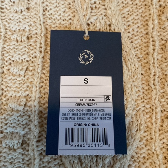 Universal threads top - Picture 3 of 3